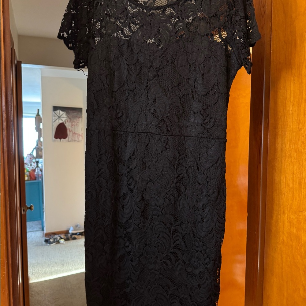 Elegant Black Lace Dress